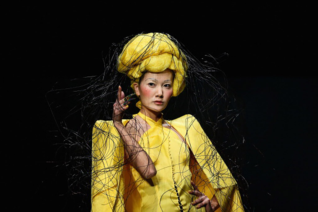 Hu Sheguang at China Fashion Week
