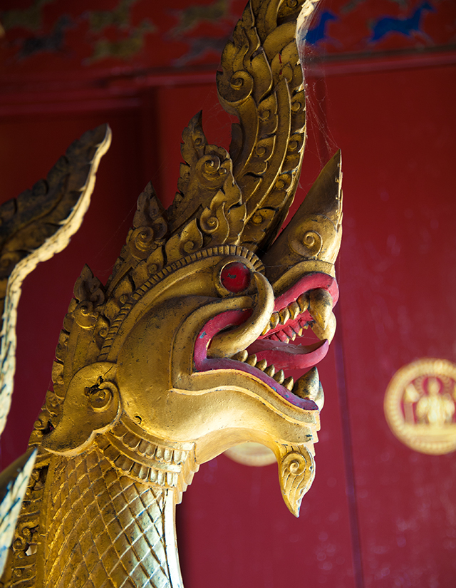 Wat Xieng Thong: Naga